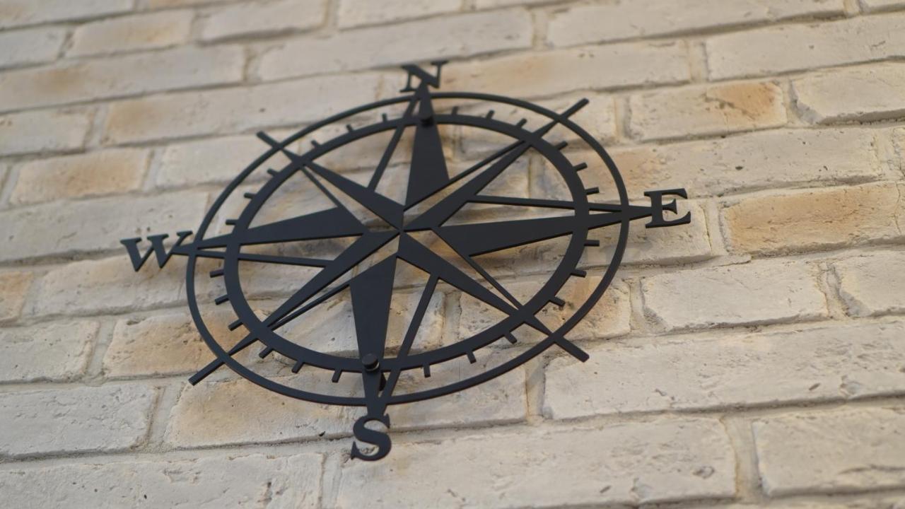 Wind Rose Apartament 科沃布热格 外观 照片